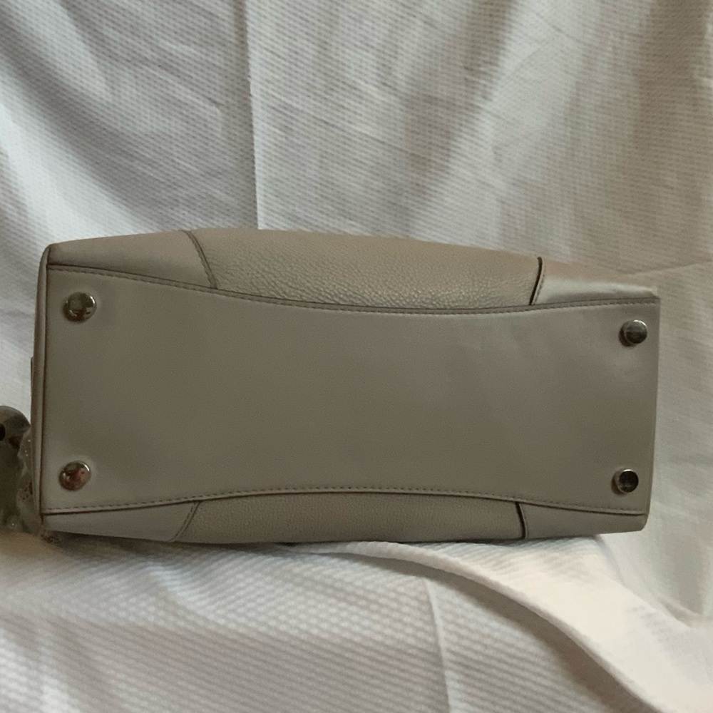Michael Kors Pebble Leather Large Crosby - Picture 11 of 16